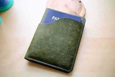 Olive Badalassi Carlo Pueblo Travel Wallet #101