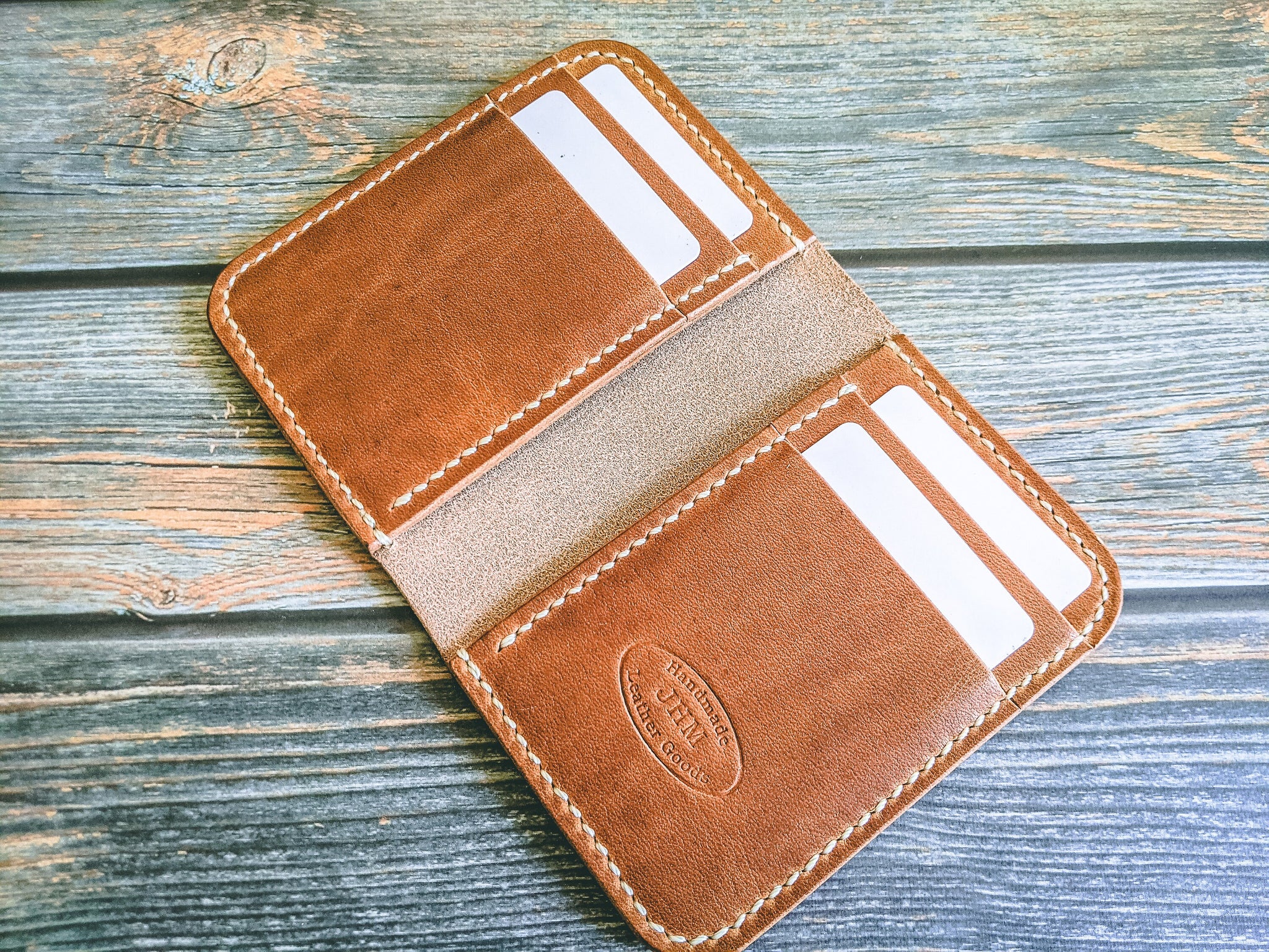 The Cambridge - Vertical bifold wallet (Horween Dublin - Natural